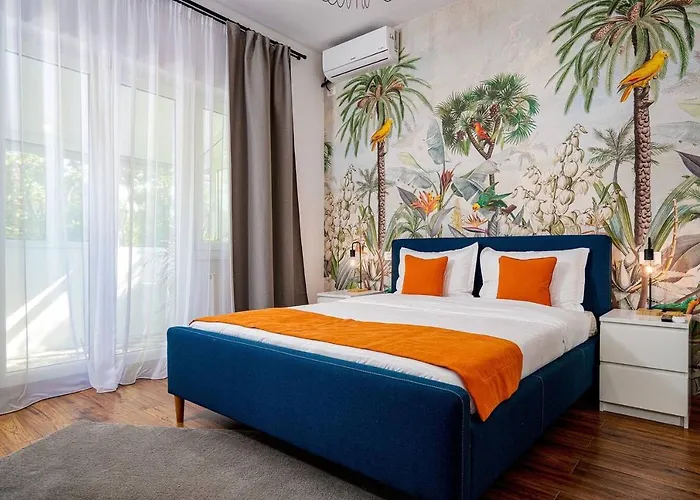 Downtown Jungle Vibes